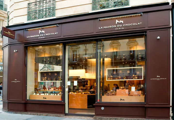 Boutique "La Maison Du Chocolat", 225 rue du Faubourg Saint-Honoré, VIIIe arrondissement, Paris, France.